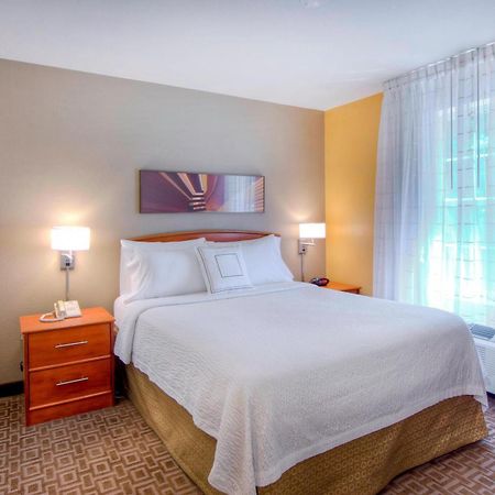 Towneplace Suites Raleigh Cary/Weston Parkway Esterno foto
