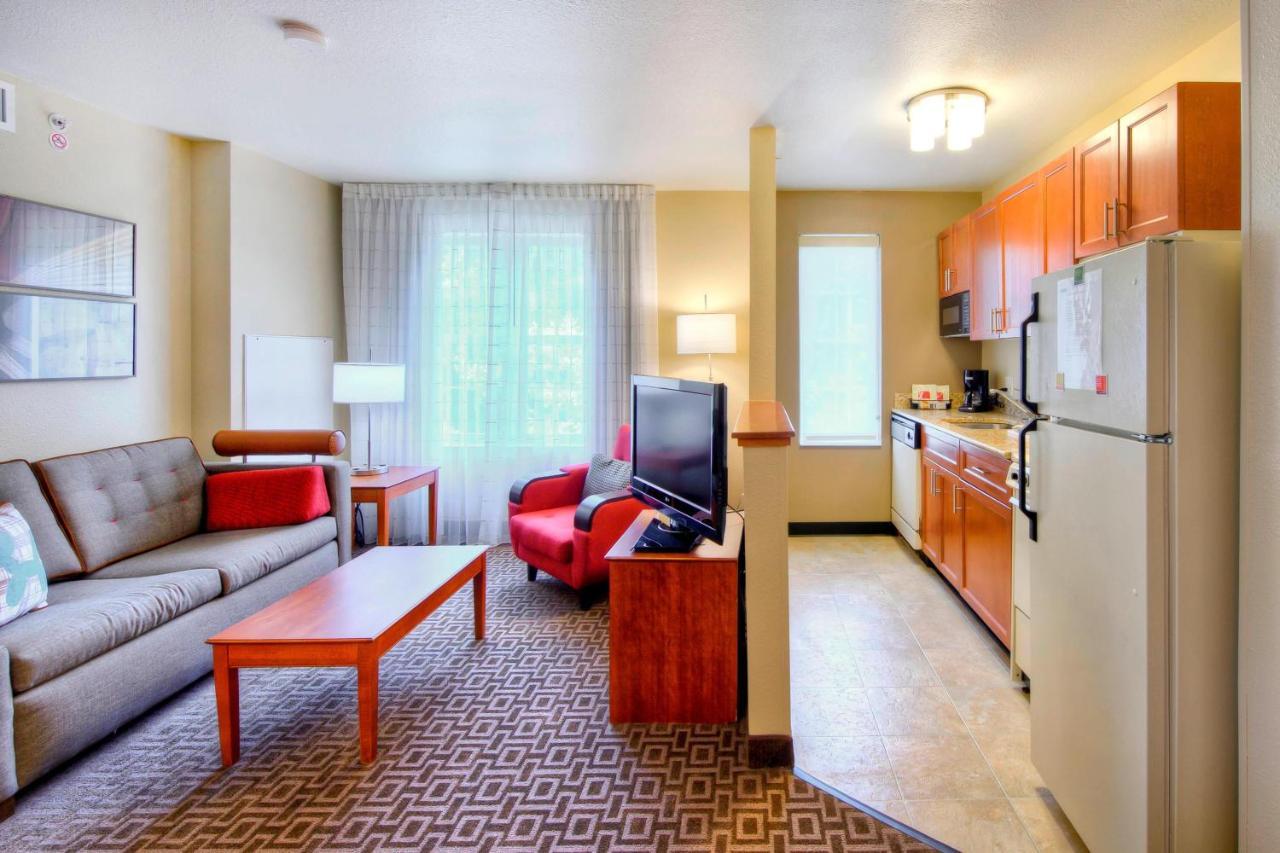 Towneplace Suites Raleigh Cary/Weston Parkway Esterno foto