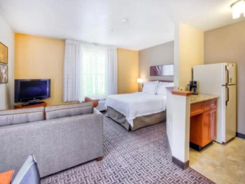 Towneplace Suites Raleigh Cary/Weston Parkway Esterno foto