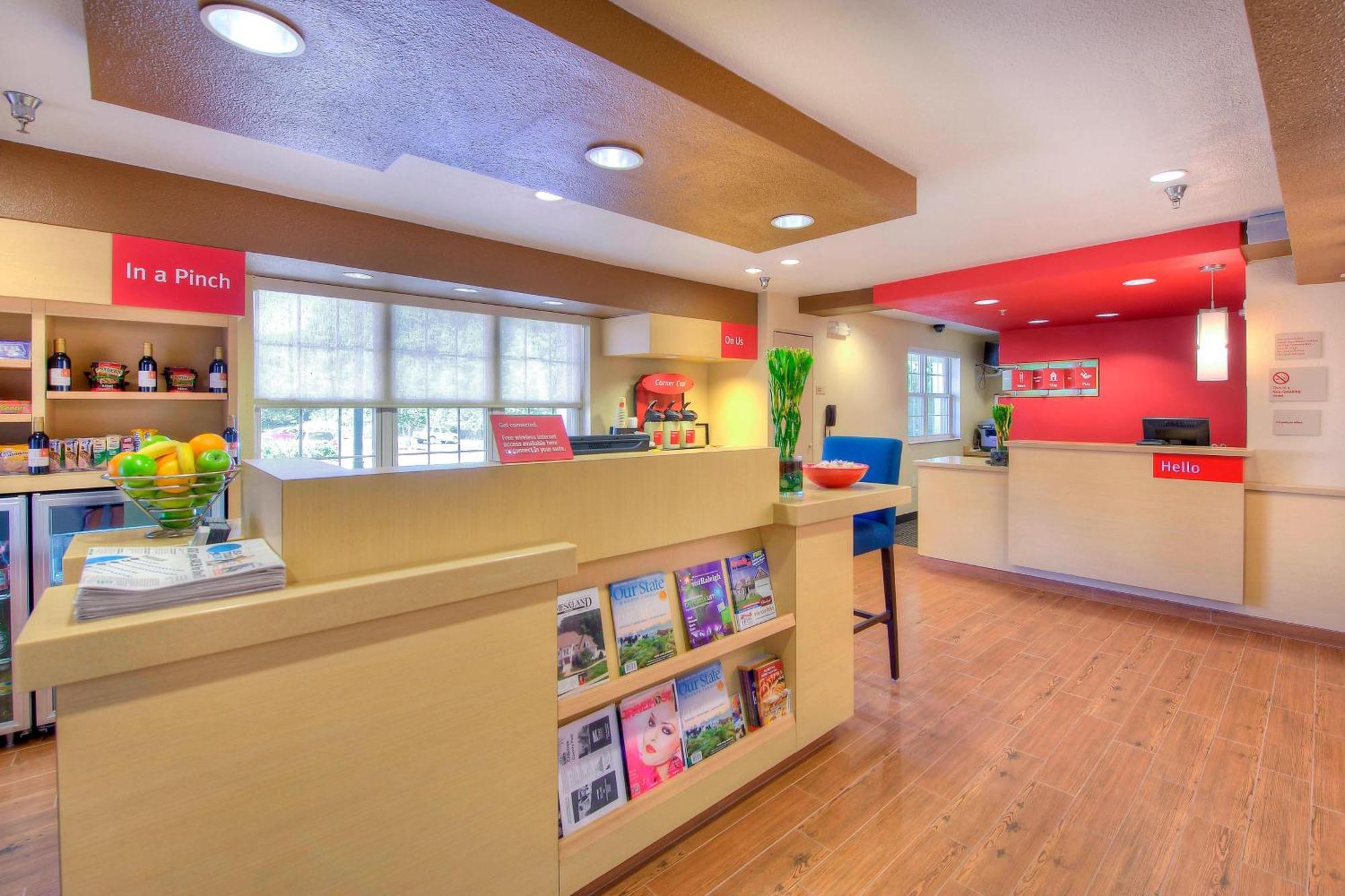Towneplace Suites Raleigh Cary/Weston Parkway Esterno foto