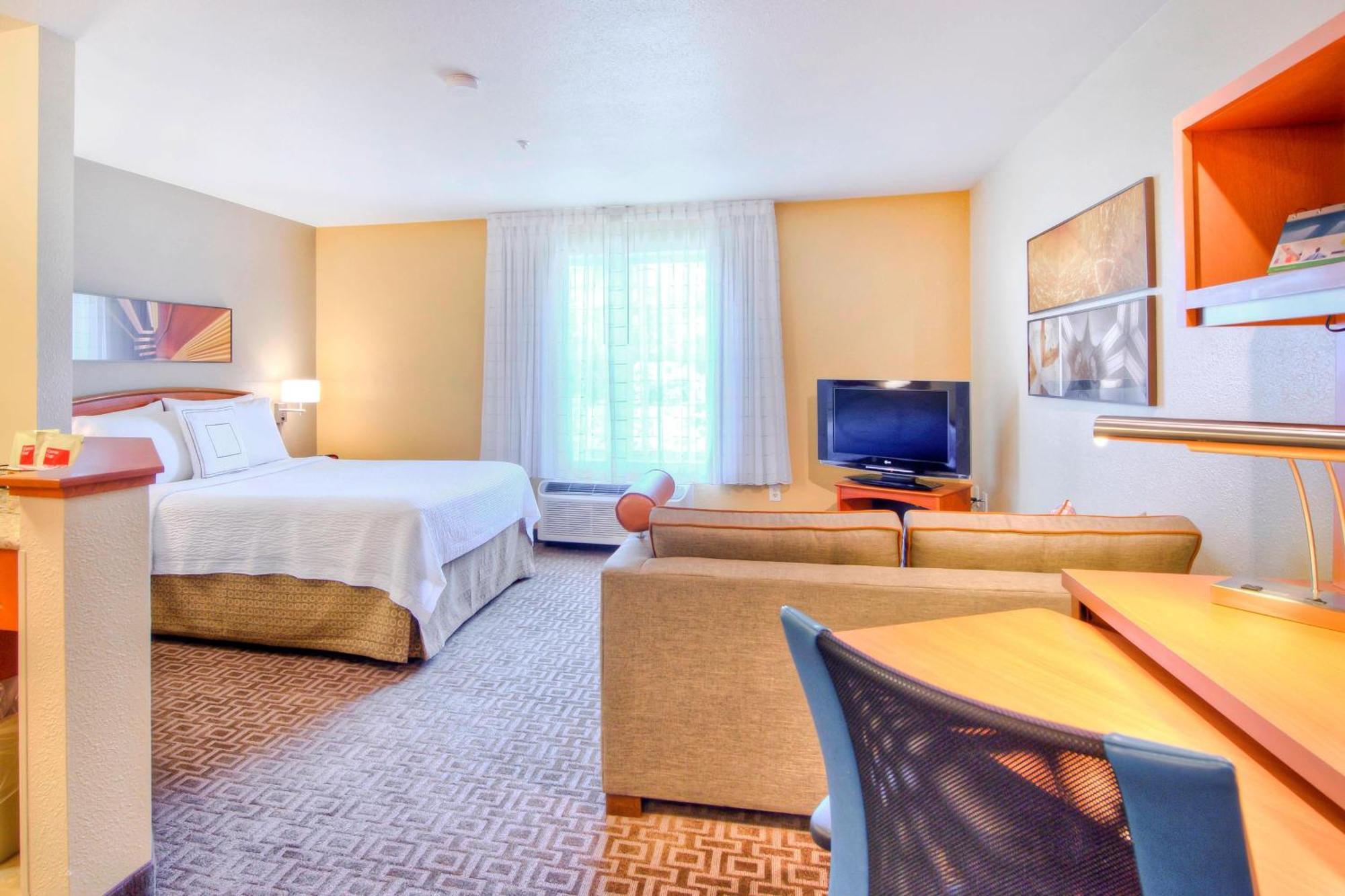 Towneplace Suites Raleigh Cary/Weston Parkway Esterno foto