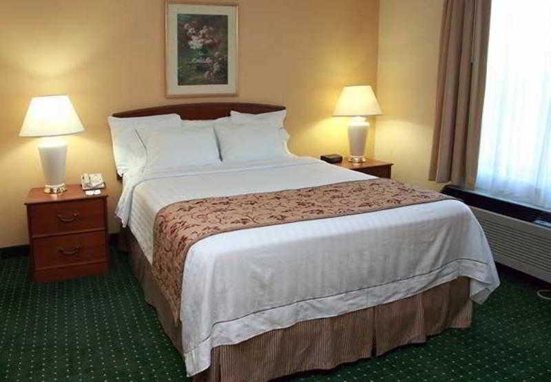 Towneplace Suites Raleigh Cary/Weston Parkway Camera foto