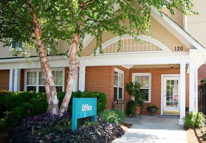 Towneplace Suites Raleigh Cary/Weston Parkway Esterno foto