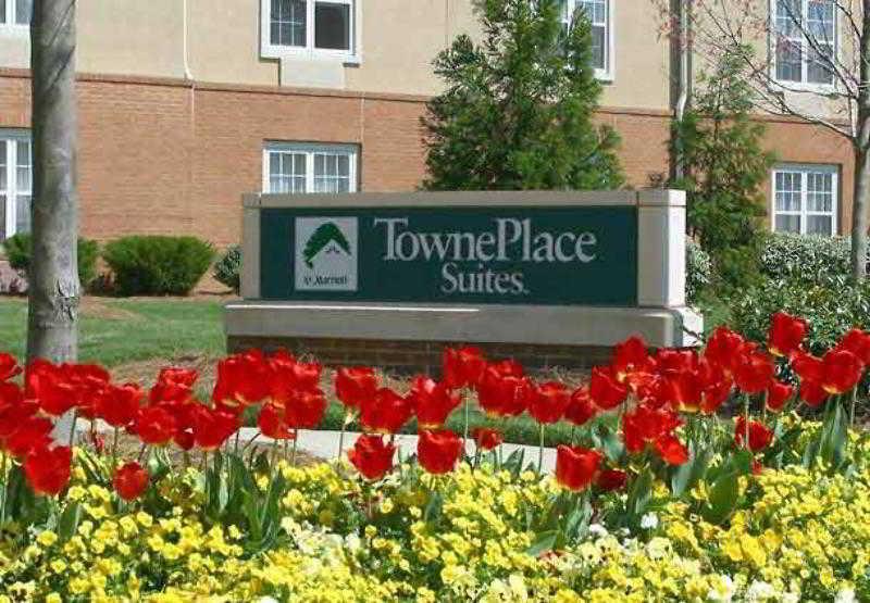Towneplace Suites Raleigh Cary/Weston Parkway Esterno foto