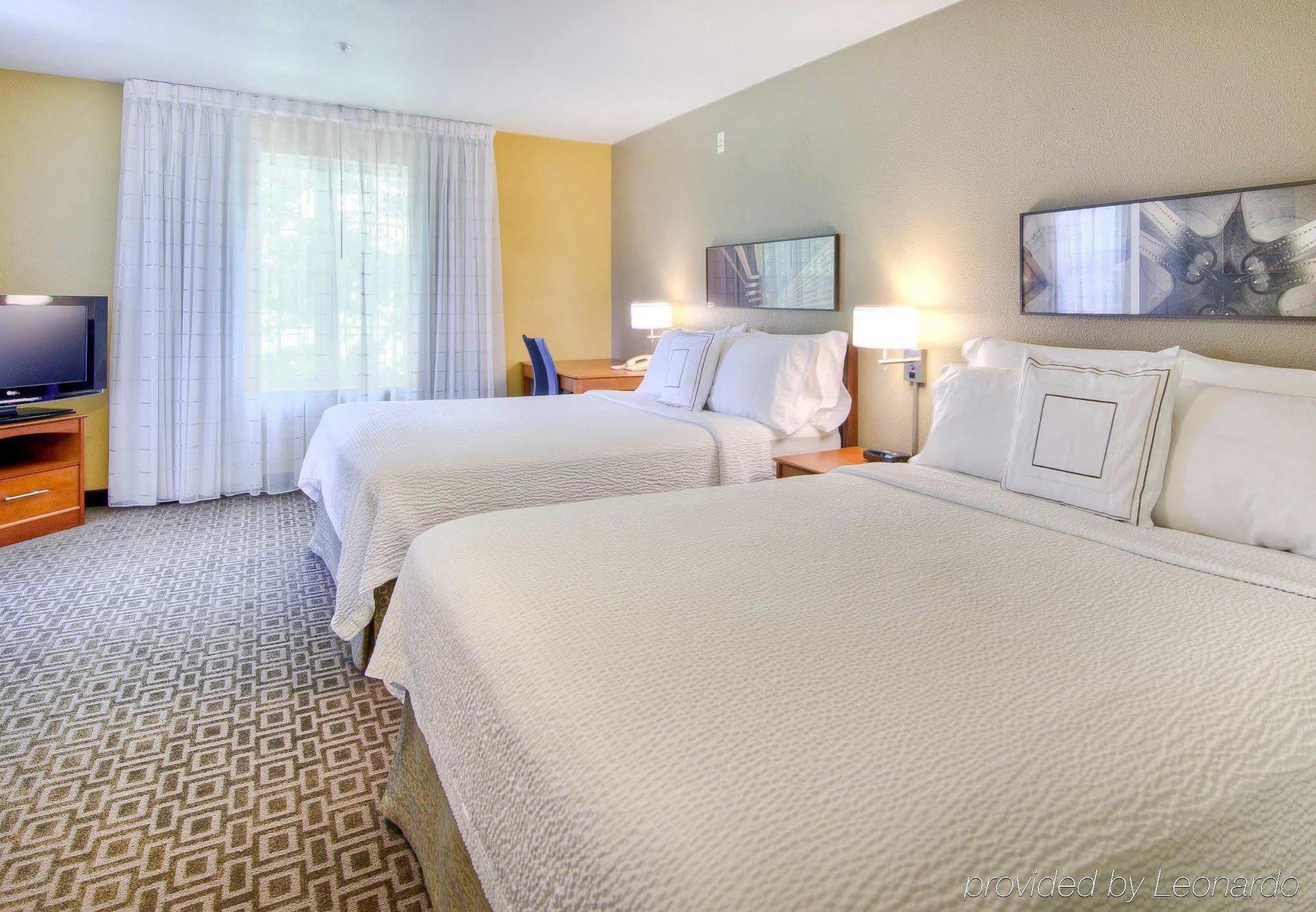 Towneplace Suites Raleigh Cary/Weston Parkway Esterno foto